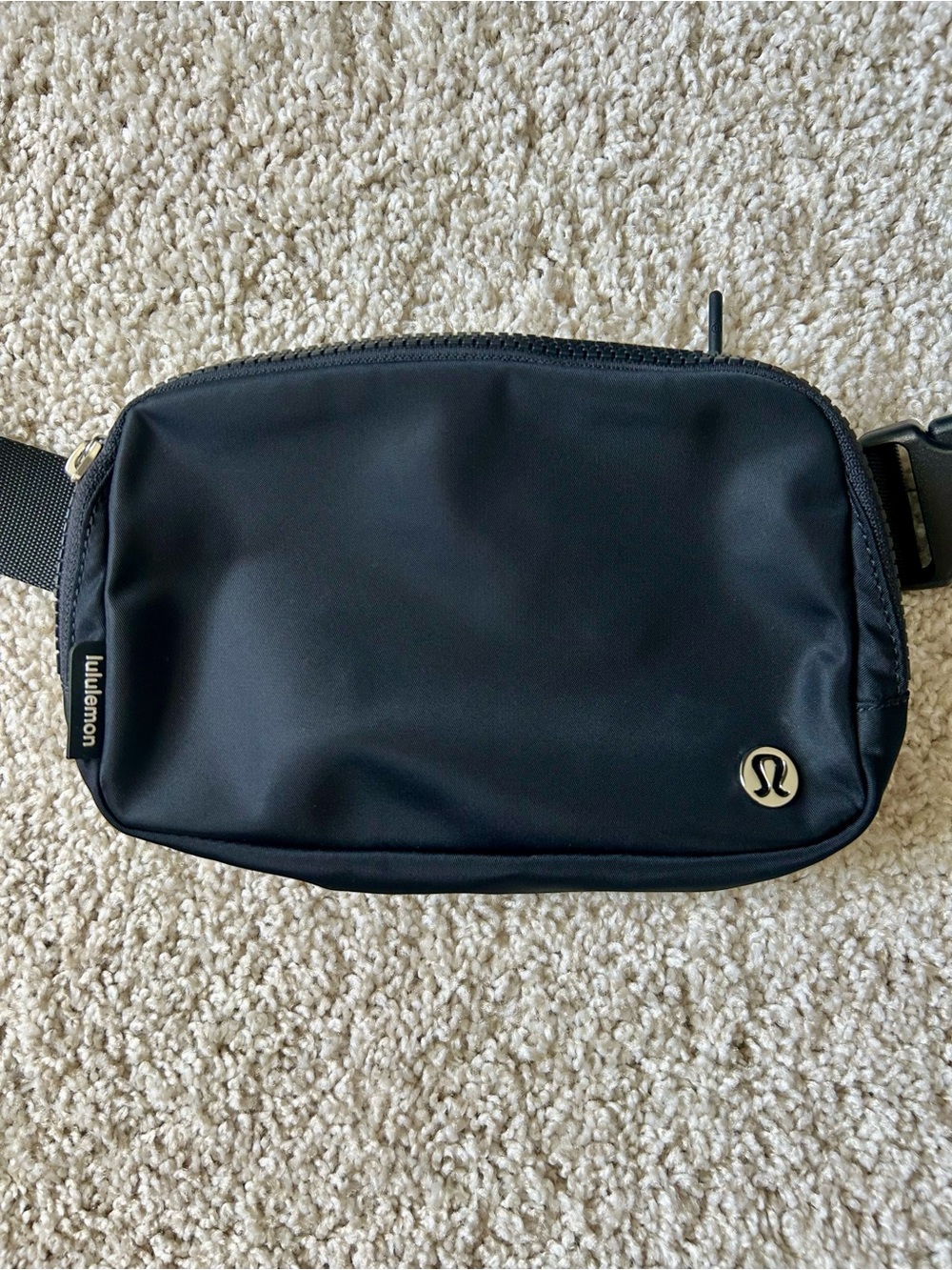 lululemon athletica Black Crossbody Belt Bag with Silver Logo